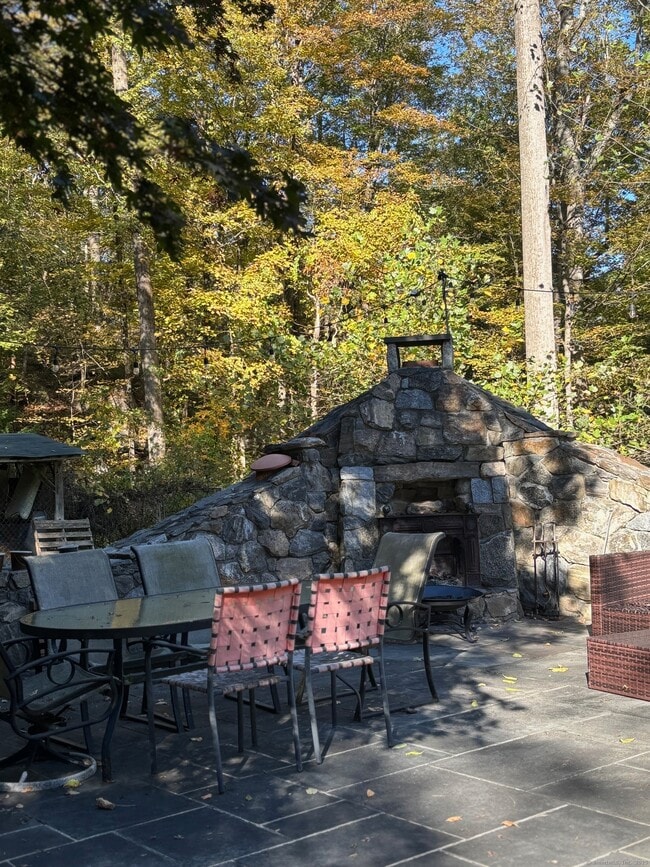 26 Olmstead Rd in Redding, CT - Building Photo - Building Photo
