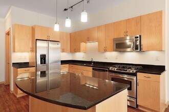 401 N 2nd St in Minneapolis, MN - Foto de edificio - Building Photo