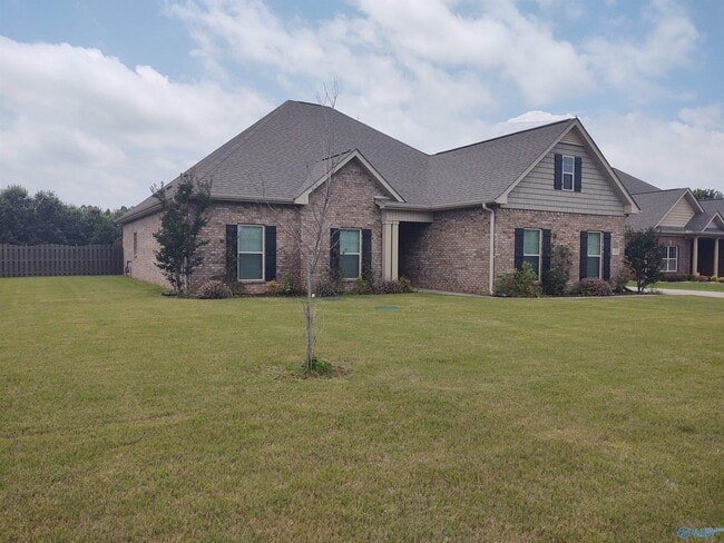 105 Twin Springs Dr in Harvest, AL - Building Photo - Building Photo