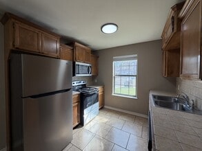 2415 Laurel St in Texarkana, AR - Building Photo - Building Photo