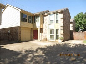4064 Windhaven Ln in Dallas, TX - Building Photo
