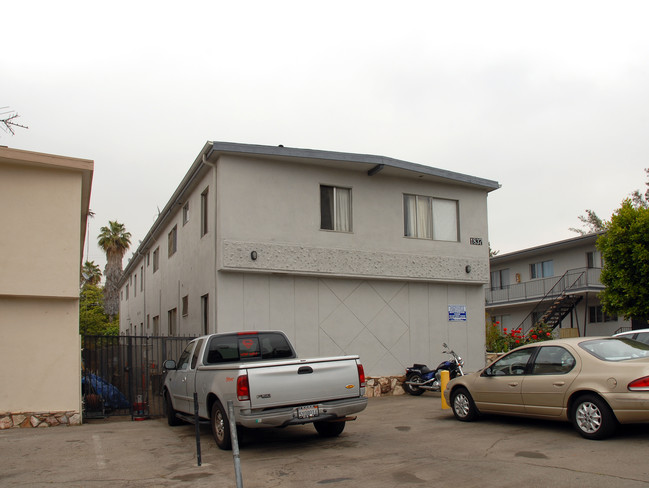 1837-1841 16th St in Santa Monica, CA - Foto de edificio - Building Photo