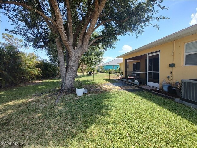 property at 1418 SE 24th Ave