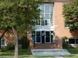 455 Leila Avenue in Winnipeg, MB - Building Photo