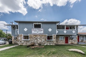 903 Drury Ln in San Antonio, TX - Building Photo - Building Photo