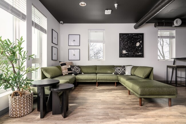 The Lux and Lofts in Ithaca, NY - Foto de edificio - Building Photo