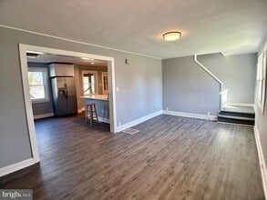 1107 Cinnaminson Ave in Cinnaminson, NJ - Building Photo - Building Photo