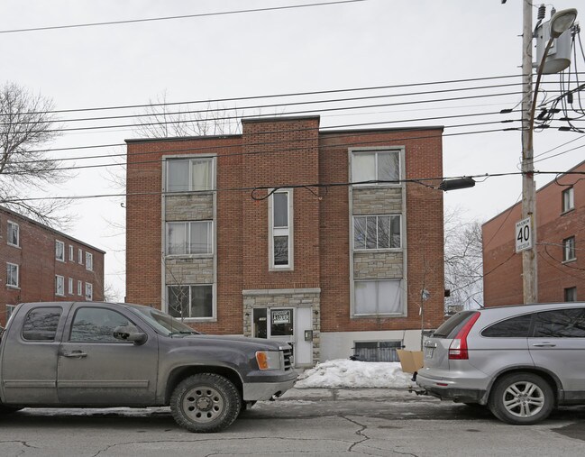 2995 Goyer in Montréal, QC - Building Photo - Building Photo