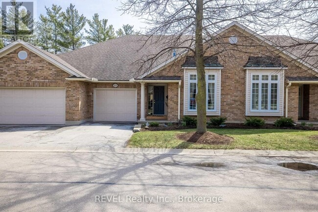 1439 Niagara Stone Rd in Niagara-On-The-Lake, ON - Building Photo - Building Photo