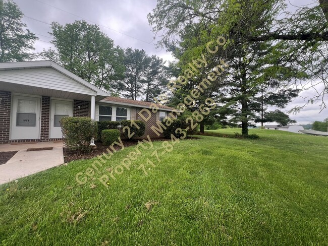 property at 909 Bowers Bridge Rd