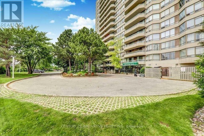 1-2071 Greystone Walk Dr in Toronto, ON - Building Photo - Building Photo