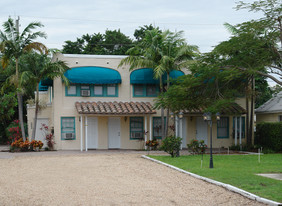 120 NE 1st Ave in Delray Beach, FL - Building Photo