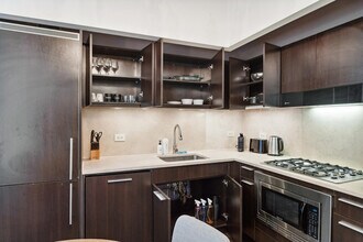 95 Wall St in New York, NY - Building Photo - Building Photo