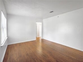 703 Cherry St in College Station, TX - Building Photo - Building Photo