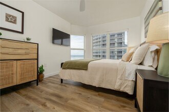 1551 First St in Jacksonville Beach, FL - Building Photo - Building Photo