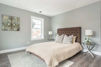 35 2nd St in Fanwood, NJ - Building Photo - Building Photo
