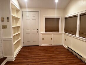 1541 Lucille Dr in Pittsburgh, PA - Building Photo - Building Photo