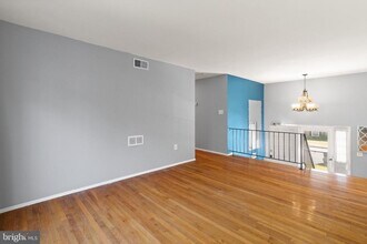 14815 Empire St in Woodbridge, VA - Building Photo - Building Photo