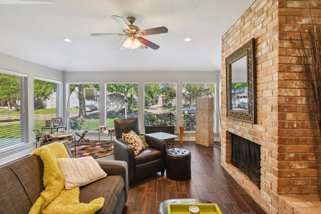 1006 Glacier Hill Dr in Houston, TX - Building Photo
