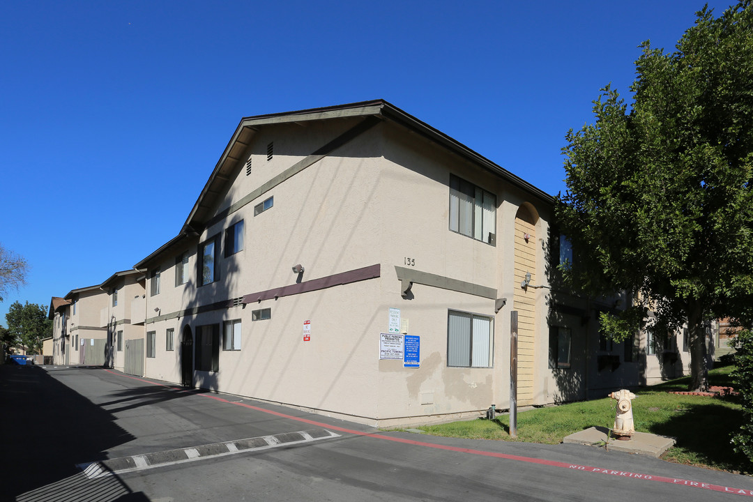 Averil Villas in San Ysidro, CA - Building Photo