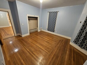 272 Maple St, Unit 2 in Lynn, MA - Building Photo - Building Photo