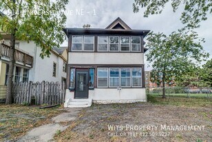 914 University Ave NE in Minneapolis, MN - Building Photo