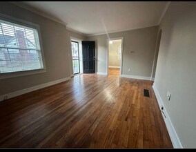 203 Virginia Ct in New Albany, IN - Building Photo - Building Photo