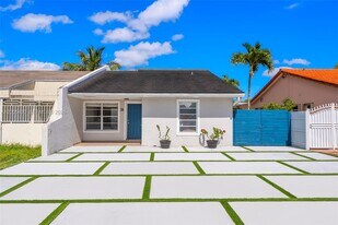 31 NW 108th Ct in Miami, FL - Building Photo