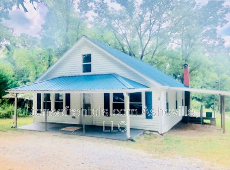 70 Springside Rd in Asheville, NC - Building Photo