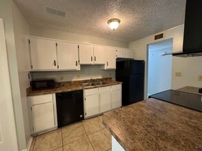 107 Turtle Creek Dr in Warner Robins, GA - Building Photo - Building Photo