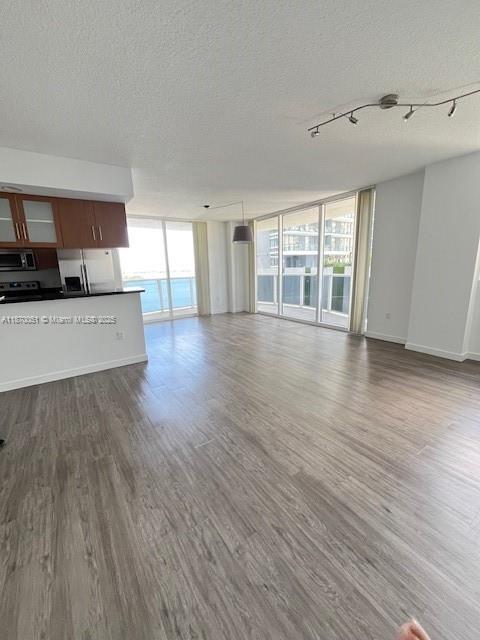 601 NE 23rd St in Miami, FL - Building Photo