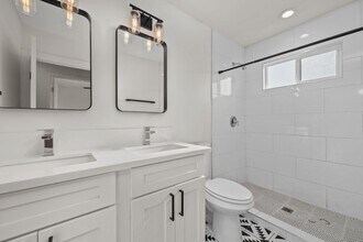 6414 Cleo St in San Diego, CA - Building Photo - Building Photo