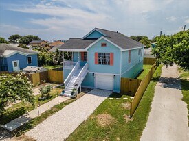 2315 36th St in Galveston, TX - Building Photo