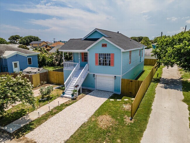 property at 2315 36th St