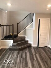 305 Fairfax Way in Zionsville, IN - Building Photo - Building Photo