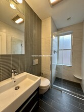 104 Myrtle St, Unit 7 in Boston, MA - Building Photo - Building Photo