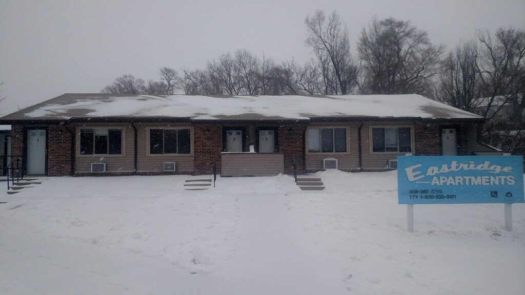 Eastridge Apartments in Curtis, NE - Building Photo