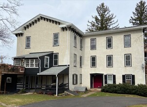 806 Pughtown Rd in Spring City, PA - Building Photo - Primary Photo