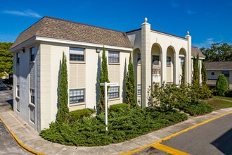 The Flats at Seminole Heights in Tampa, FL - Foto de edificio - Building Photo