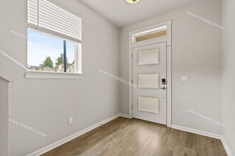 16924 SE Fox Glen Ct in Happy Valley, OR - Building Photo - Building Photo