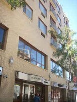 312 W 53rd St in New York, NY - Building Photo