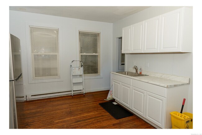 59 Ward St in Waterbury, CT - Building Photo - Building Photo