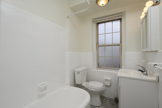 Marshall House Apartments in Lansdowne, PA - Building Photo - Interior Photo