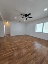 3417 SW 25th Ter, Unit 1 in Miami, FL - Building Photo