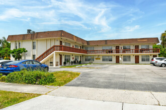 835 Bayberry Dr in West Palm Beach, FL - Building Photo - Primary Photo