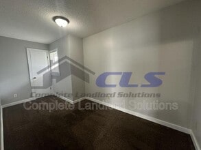 1358 Chestnut St in Terre Haute, IN - Building Photo - Building Photo
