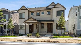 12492 Childers St in Parker, CO - Building Photo