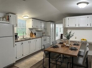 4823 NW 27th St in Okeechobee, FL - Foto de edificio - Building Photo