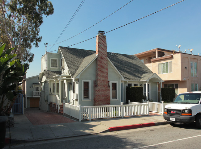 Beautiful Santa Monica Property in Santa Monica, CA - Building Photo - Building Photo