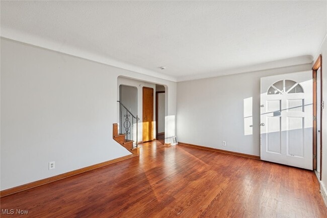 property at 5732 E 141st St